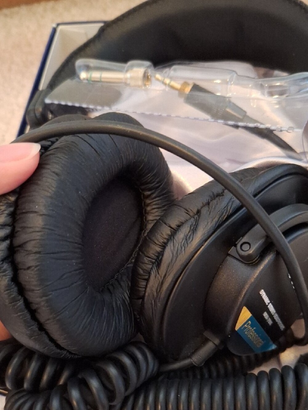 Sony MDR-7506 Professional Headphones - Picture 6 of 8